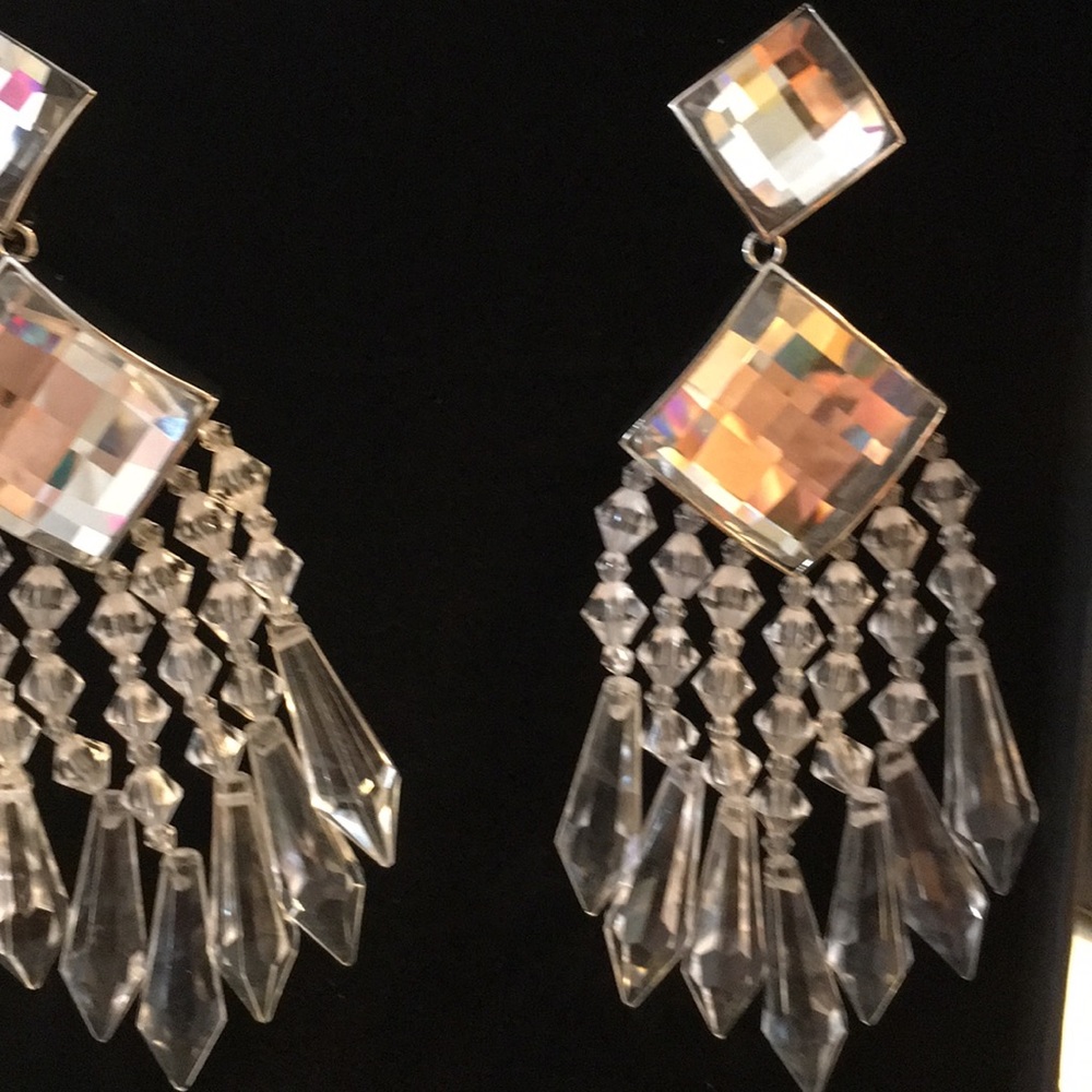 Amazing Balmain chandelier statement earrings! - Picture 8 of 8